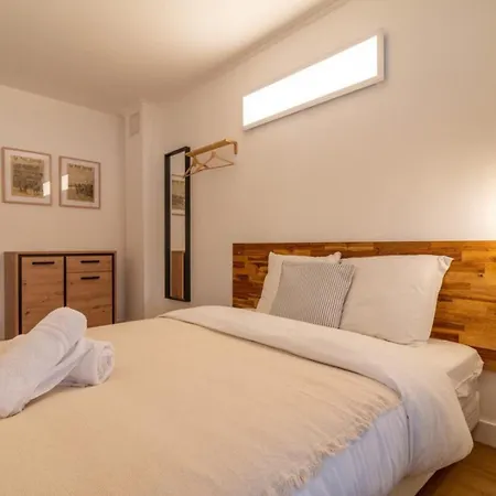 Vieux - Superbe 2ch 5pers ליל